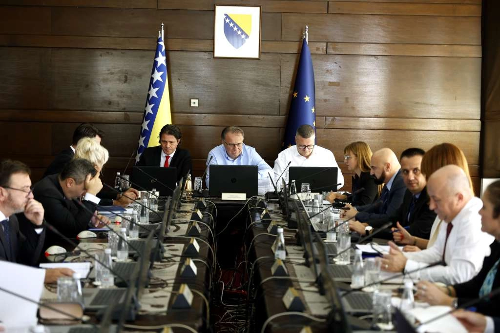 FBiH: Nove cijene matičnih knjiga, izvoda iz matičnih knjiga, uvjerenja o državljanstvu i vjenčanog lista